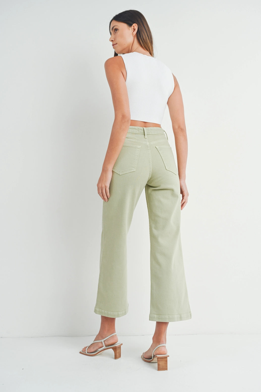 Patch Pocket Wide Leg Jeans